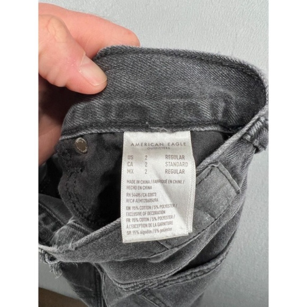 American Eagle Jeans Womens Size 2 Mom Jean Black Destroyed Ripped High Rise - Picture 9 of 12